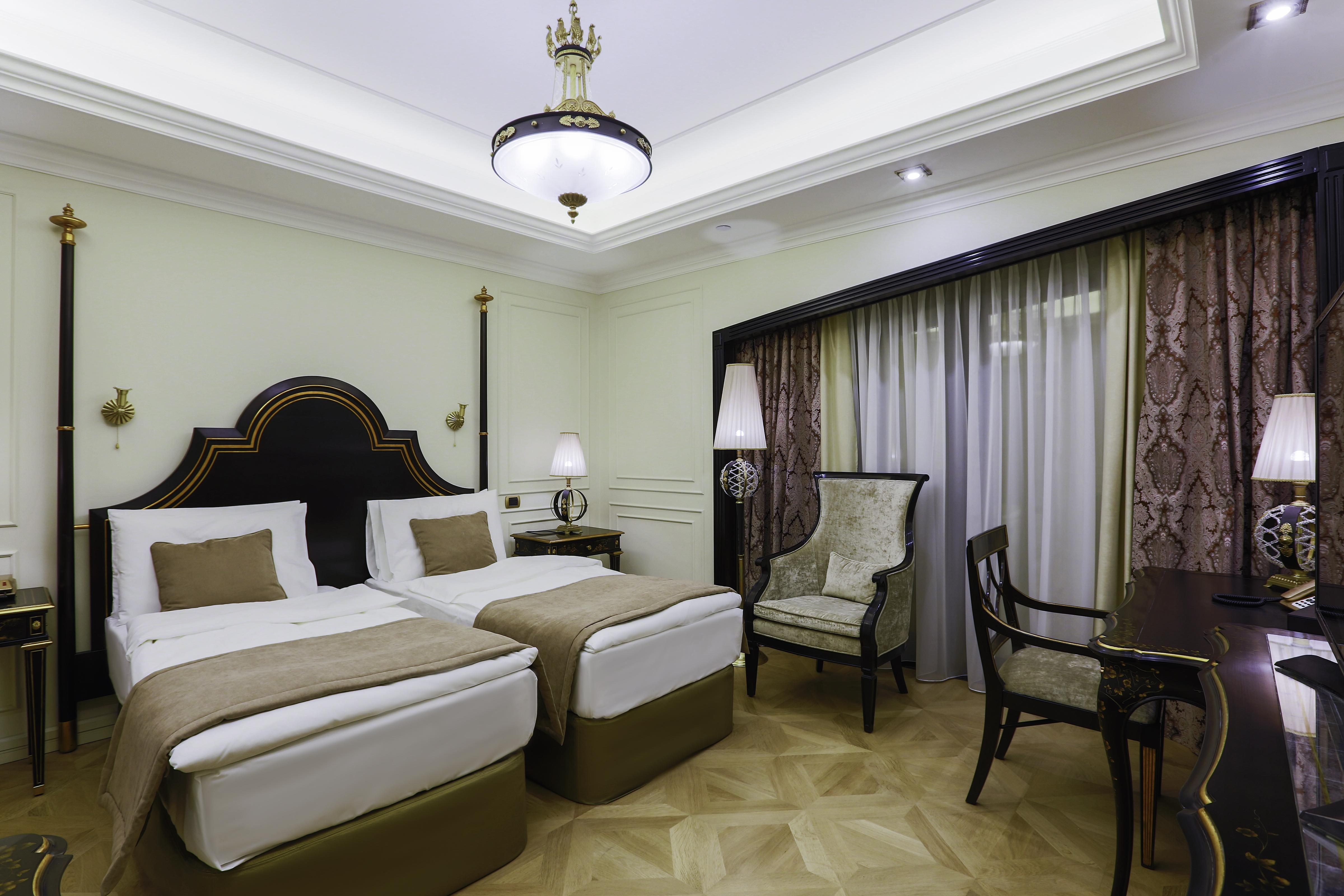 Golden Palace Hotel Erywań Zewnętrze zdjęcie
