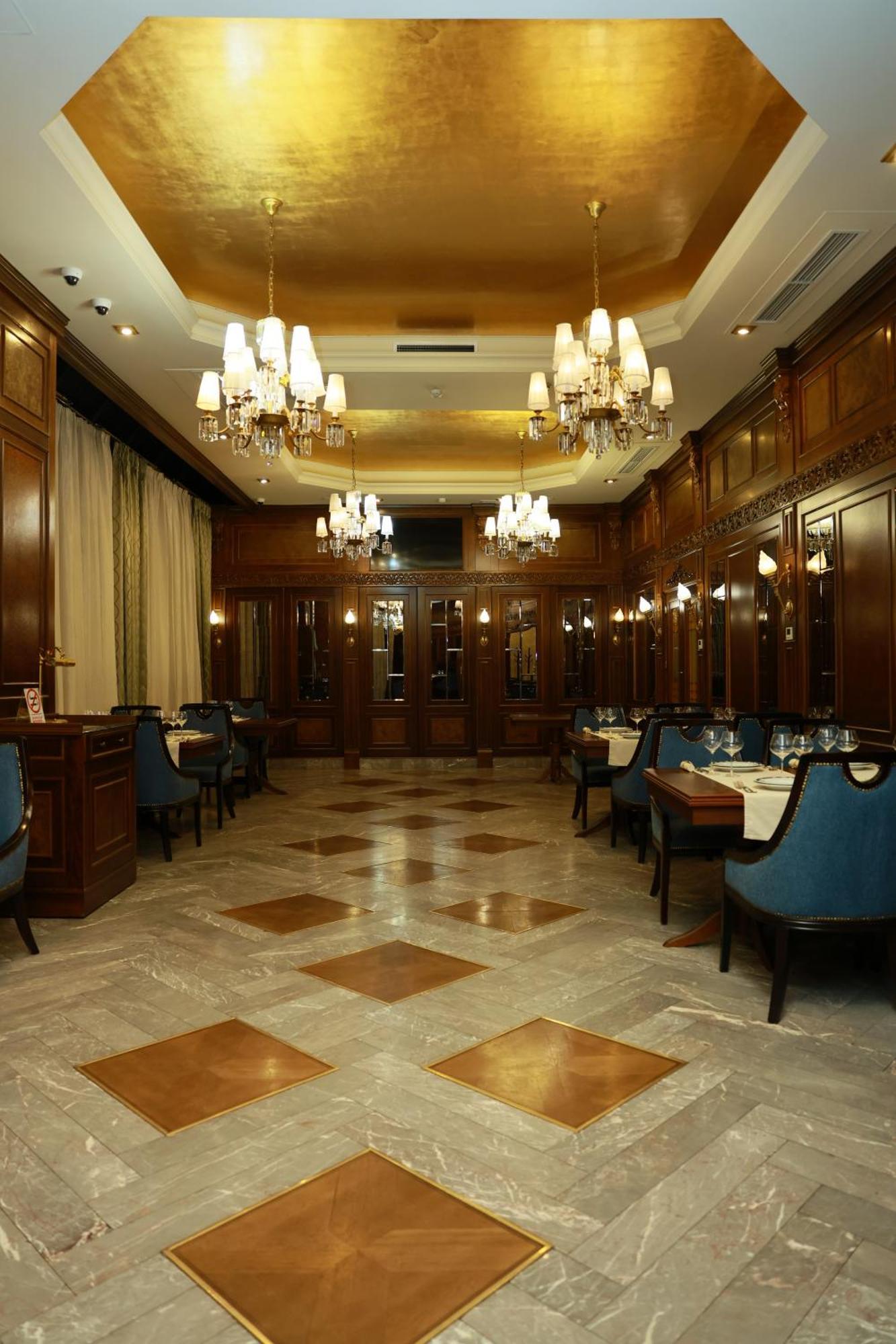 Golden Palace Hotel Erywań Zewnętrze zdjęcie