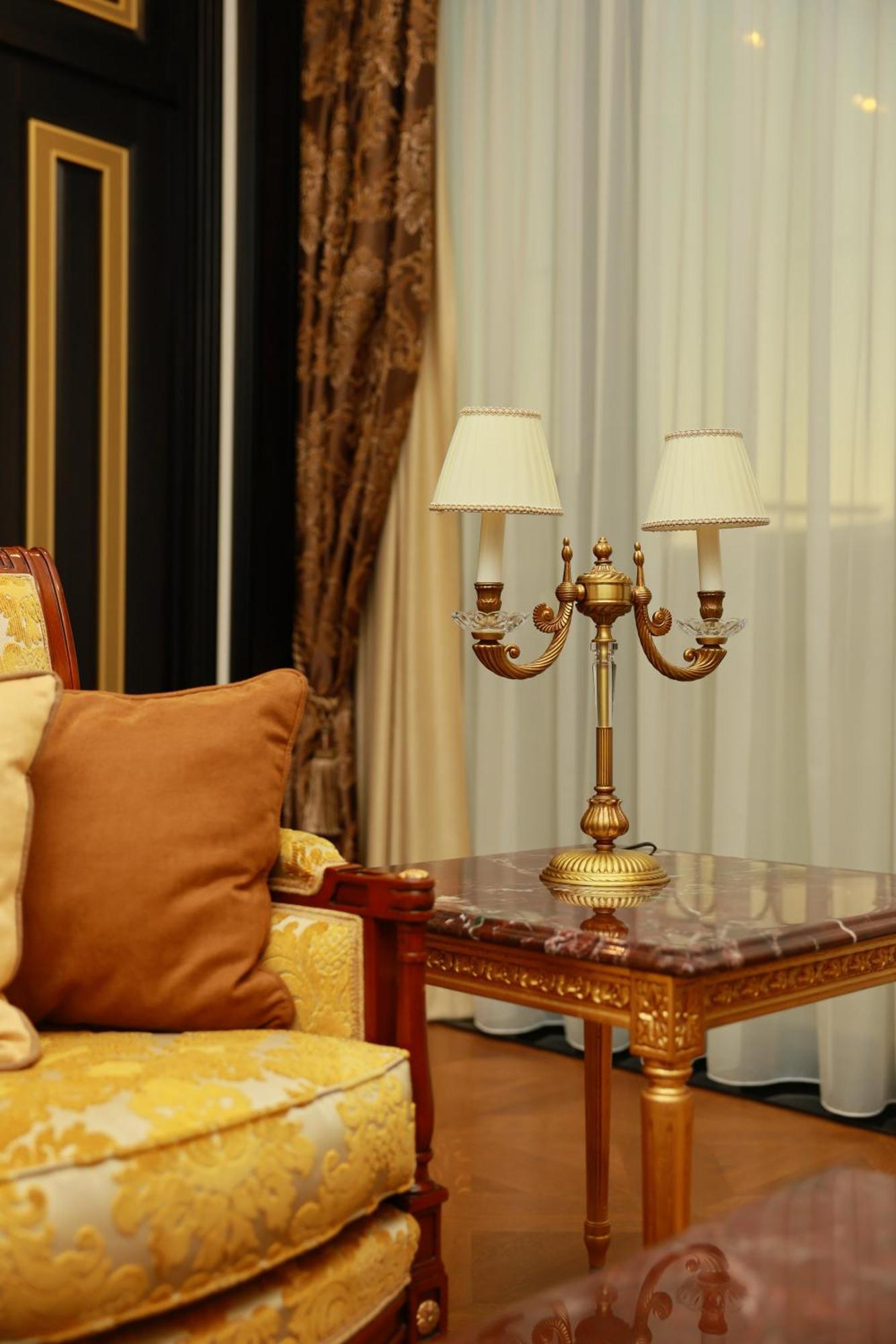 Golden Palace Hotel Erywań Zewnętrze zdjęcie